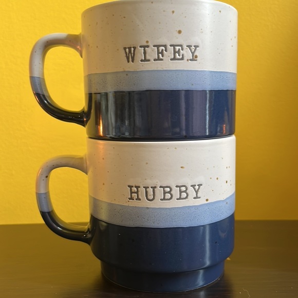 Set of two Hubby - Wifey mugs - Belle Madison - Picture 2 of 10